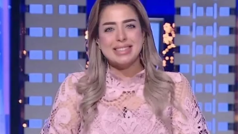 الإعلامية منى العمدة بسبب محمد رمضان: 