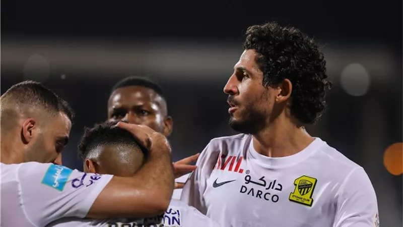 حجازى يقود تشكيل اتحاد جدة أمام الباطن في الدوري السعودي