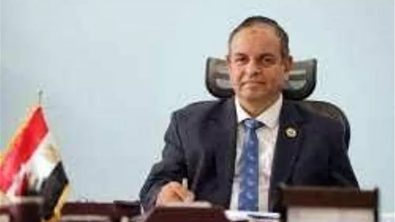 الجمارك: لا يشترط الفاتورة للذهب مع العائدين من الخارج