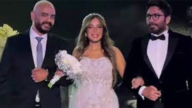 أول تعليق من تامر حسنى بعد حفل زفاف مديرة أعماله