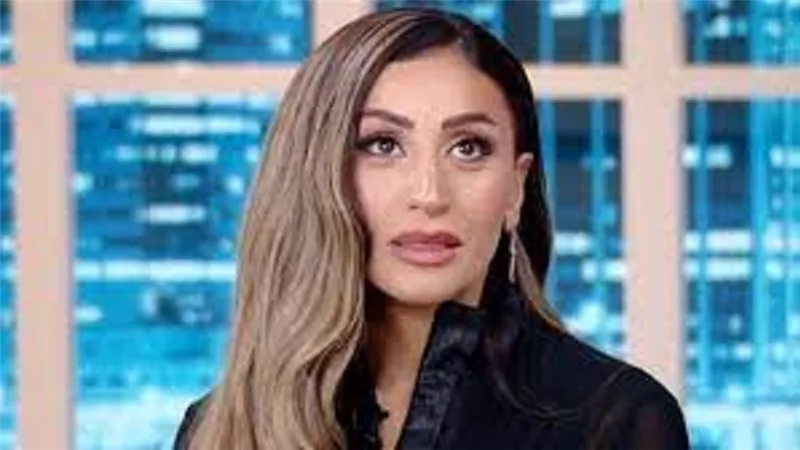 سر بكاء دينا الشربينى فى عرض فيلمها بالرياض