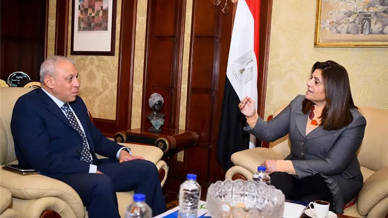 وزيرة الهجرة تستقبل رئيس هيئة تنمية الصعيد