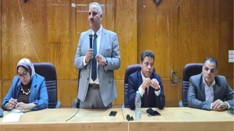 الصبروط يستعرض خطة تطوير الأنشطة بـ الشباب والرياضة بالقليوبية