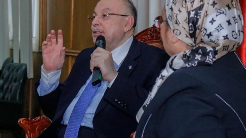 الطريق لجامعات الجيل الرابع فى ندوة بحقوق المنصورة