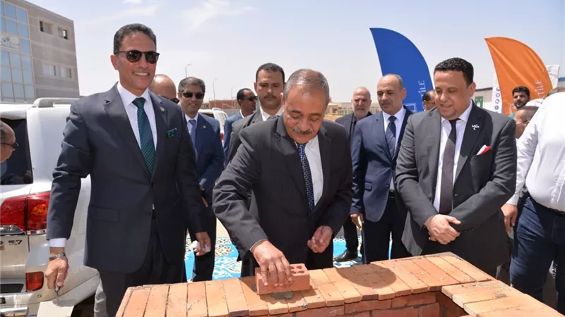 محافظ الإسماعيلية يضع حجر أساس توسعات المنطقة الحرة الإستثمارية