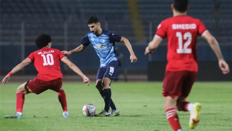 الدورى المصرى.. بيراميدز يتعادل مع حرس الحدود سلبيًا بالشوط الأول
