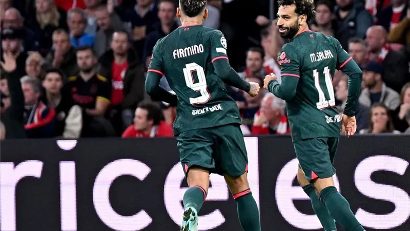 هل يغادر محمد صلاح ليفربول بعد رسالة وداع للاعبي الريدز
