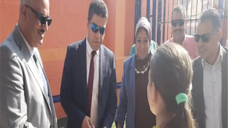 مساعد وزير الرياضة والصبروط يتفقدان مراكز شباب القليوبية.. صور
