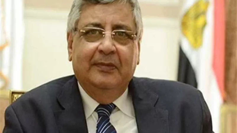 تاج الدين: 