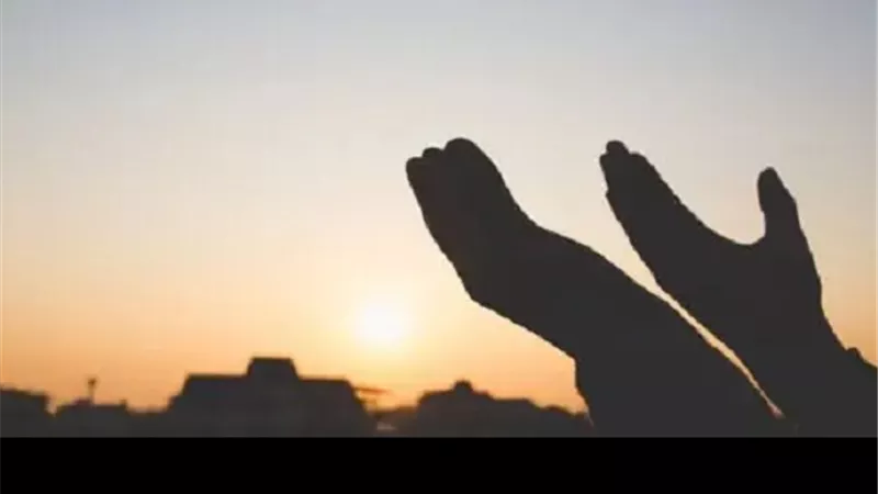 اللهم انى أسألك حبك وحب من يحبك وحب عمل يقربني إلى حبك