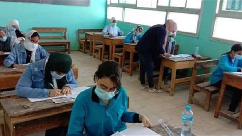تداول اسئلة امتحانات الشهادة الاعدادية على جروبات الغش
