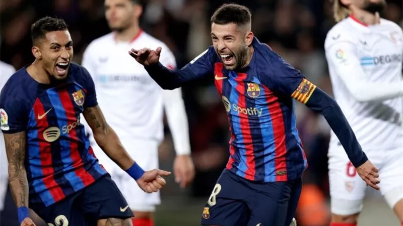 جوردي ألبا يودع برشلونة برسالة مؤثرة - شاهد