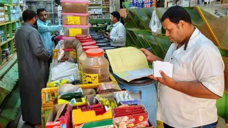 تحرير 9 محاضر تموين عدم إعلان عن الأسعار بسوهاج..صور