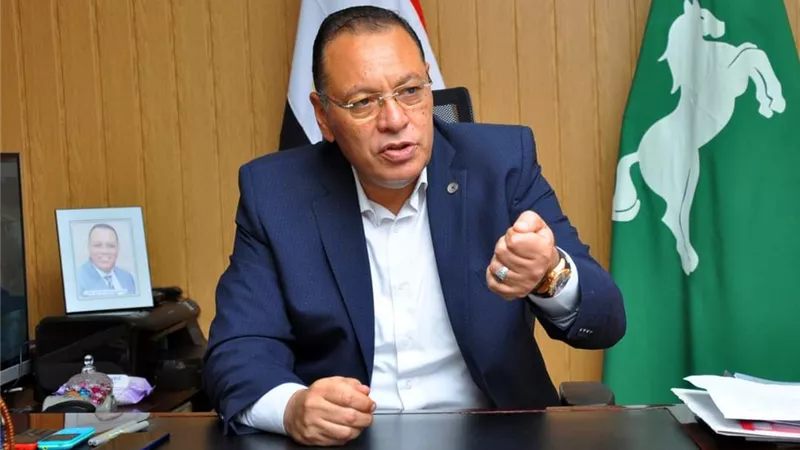 ضبط ٢٦٢٥ كيلو قمح قبل تهريبه وبيعه بالسوق السوداء بالحسينية