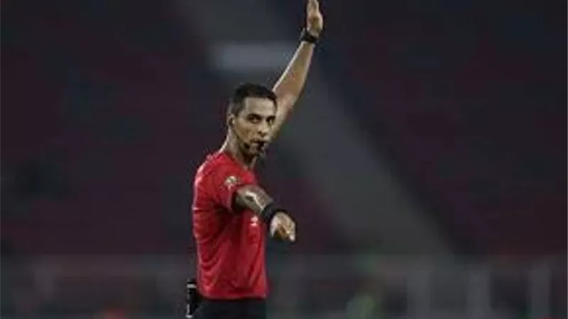 طاقم تحكيم مصري يدير نهائي كأس زامبيا بقيادة أمين عمر