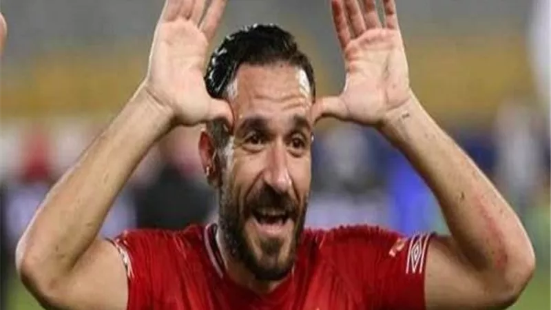 الأهلي يتجه لدفع مستحقات علي معلول بالجنيه المصري