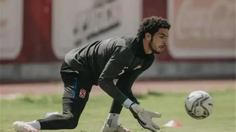 مصطفى شوبير يحمي عرين الأهلي أمام طلائع الجيش بالدوري اليوم