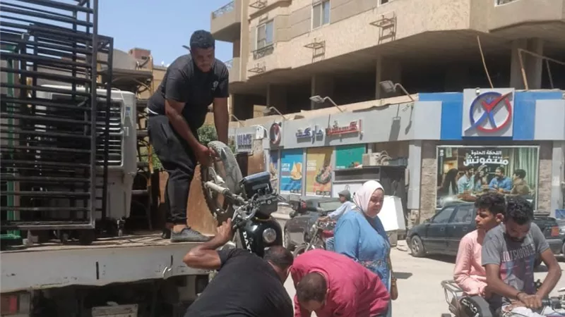 الجيزة ترفع ٥ آلاف تعد وإشغال بحدائق الأهرام خلال أسبوع.. صور