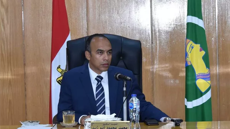 نائب محافظ المنيا يستعرض الموقف التنفيذي لمشروعات 