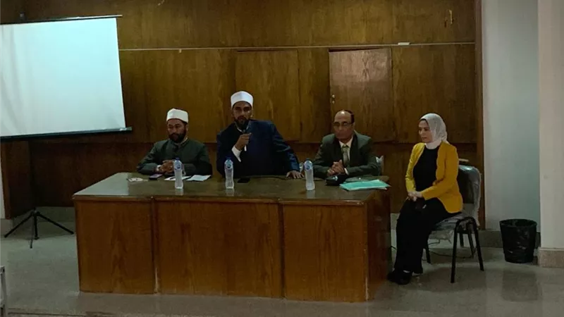 ندوات تثقيفية لحُجاج الجمعيات الأهلية بالإسماعيلية