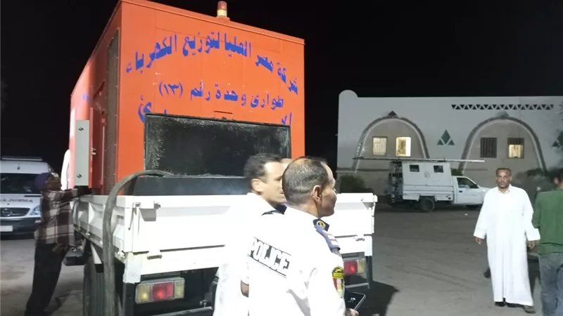 وزير الكهرباء يتابع إجراءات إعادة التيار لمدينة ابو سمبل