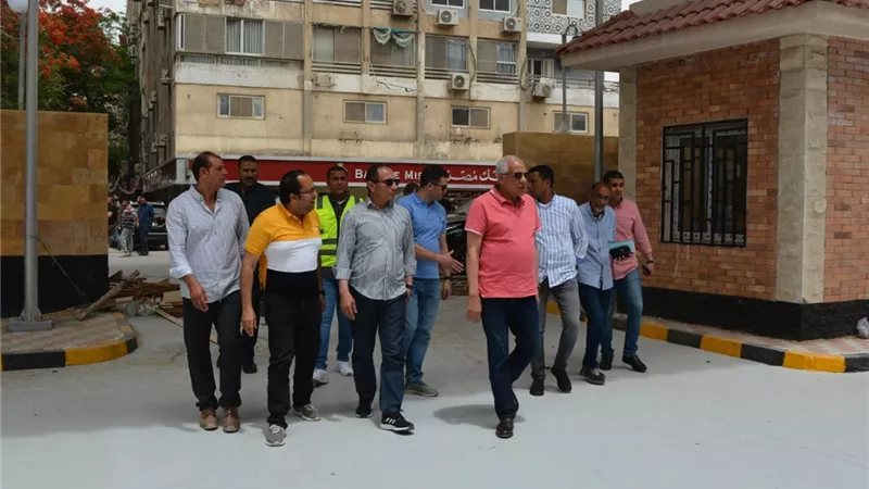 محافظ الجيزة يتابع أعمال إنشاء ساحات الانتظار