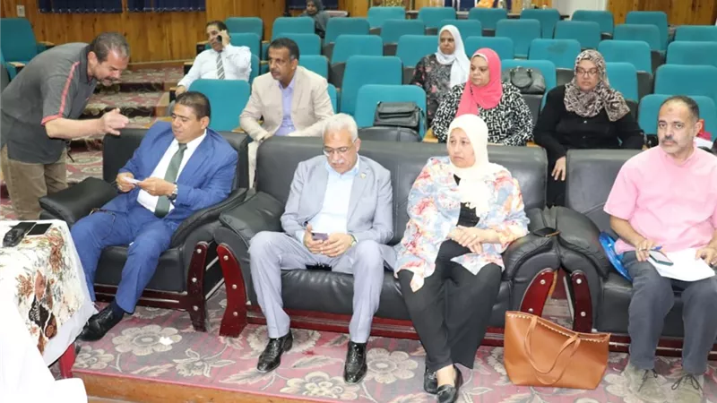 التعليم الفني.. انتظام سير امتحانات الدبلومات الفنية بالقاهرة