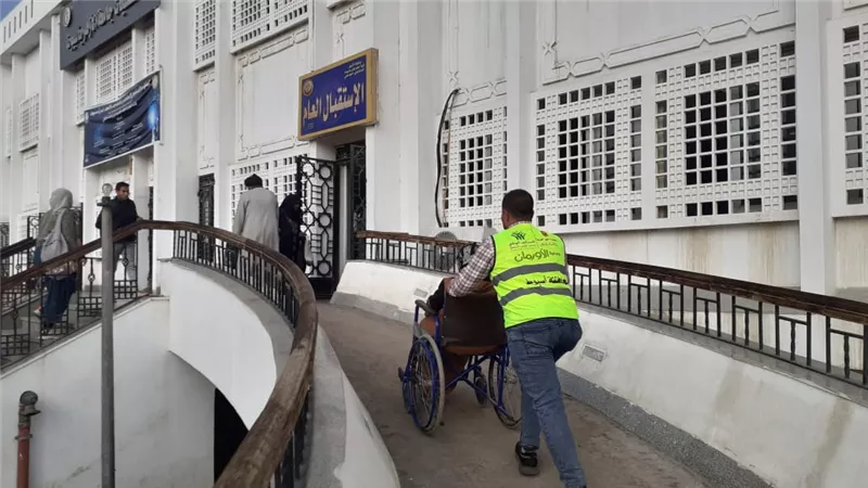 قافلة طبية تفحص المرضى غير القادرين في محافظة أسيوط