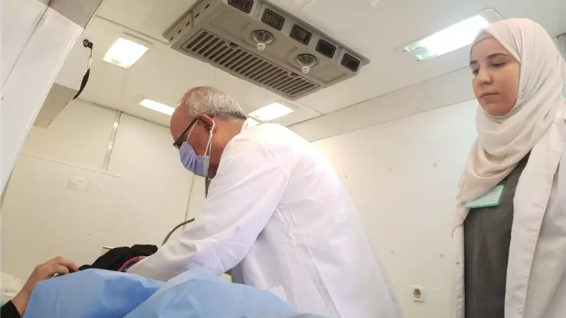 الكشف على ١٨٠٠ مواطن بقافلة شهداء بحر البقر٢ الطبية