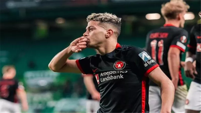 بيراميدز يخطف إمام عاشور من الاهلى
