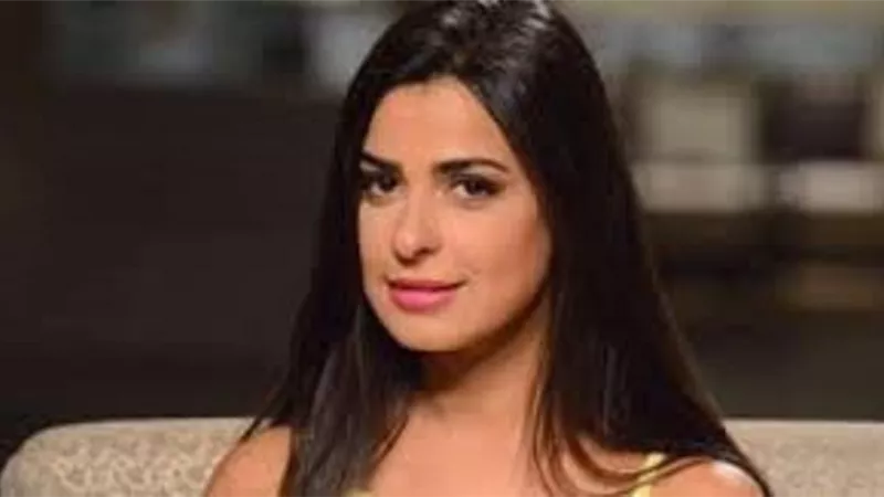 بفستان جذاب.. نورهان منصور فى احدث جلسة تصوير