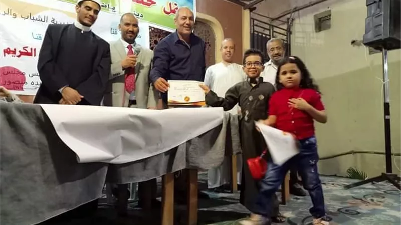 استاد قنا الرياضي يكرم حفظة القرآن الكريم