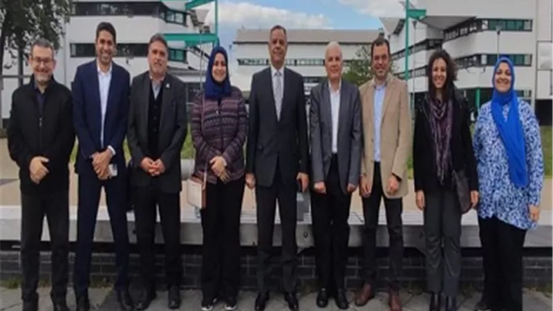 وفد من كليتي الهندسة وحاسبات عين شمس في زيارة لجامعة إيست لندن