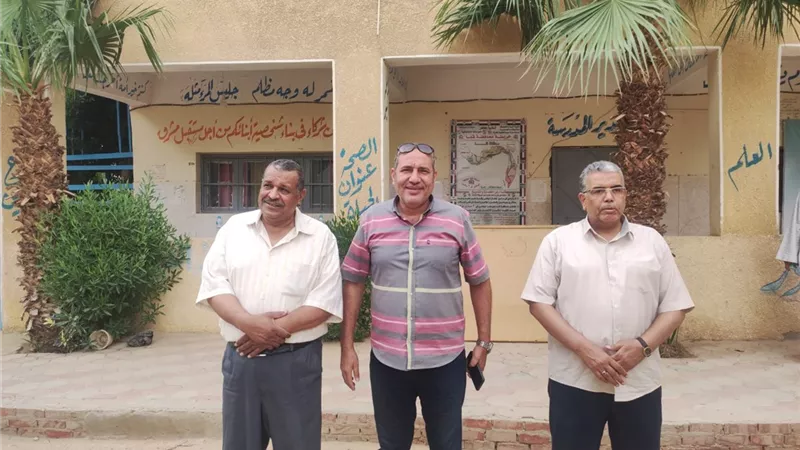 وكيل زارة التعليم بقنا يشدد على تكثيف المتابعه على اللجان