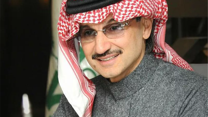 الأمير الوليد بن طلال يكافيء اتحاد جدة بـ 3 ملايين ريال