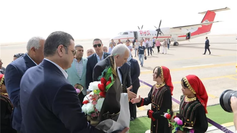 وزير التعليم يصل الوادى الجديد لتفقد عدد من المدارس