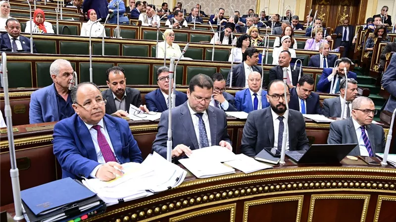 رئيس النواب يفوض هيئة المكتب لمناقشة ٢٢ طلب للأعضاء