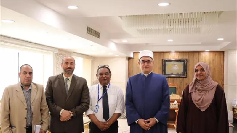أمين «البحوث الإسلامية» يلتقي وفدًا من وزارة التعليم بالمالديف
