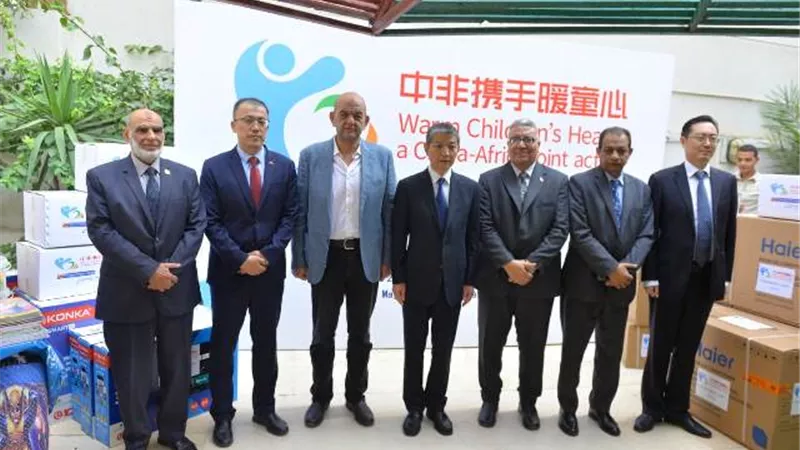 السفير الصيني بالقاهرة يزور دار للأيتام ويدعم الطفل اليتيم