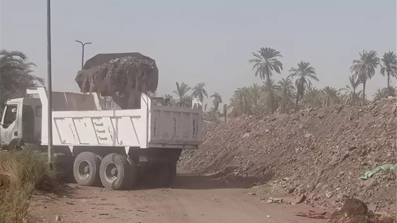 محافظ أسيوط: حملات نظافة وتسوية طرق وشوارع بمراكز منفلوط