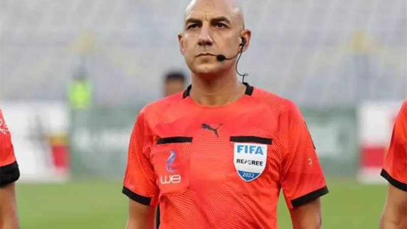 محمد عادل حكماً لمباراة الأهلي وسيراميكا فى الدوري