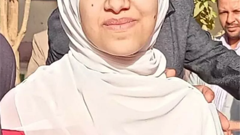خط انترنت هدية من وزارة الاتصالات لاول الشهادة الاعدادية بالوادى