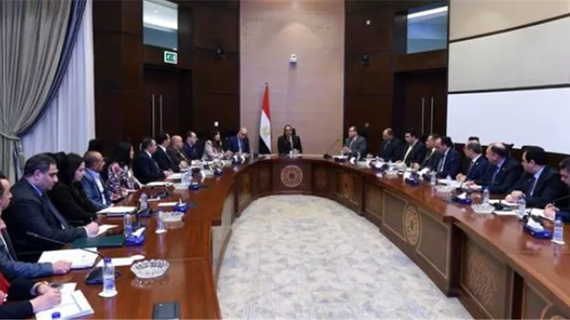 مدبولى: مستعدون لإقرار جميع الحلول لتحسين مناخ الاستثمار