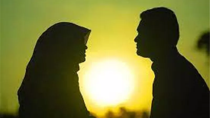 أعمام الزوج وأخواله هل يعدوا من محارم الزوجة
