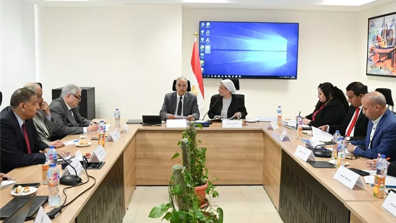 وزيرا الري والبيئة يبحثان تطبيق مفهوم الاقتصاد الأزرق في مصر