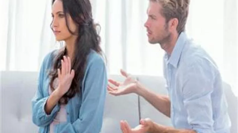 زوجة فى دعوى خلع: رومانسى وهادئ زيادة عن اللزوم