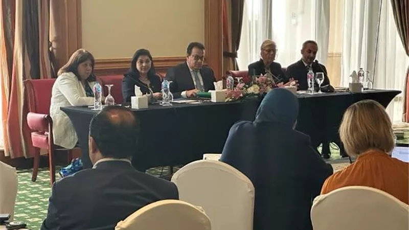 وزير الصحة يشارك في المنتدى الإقليمي للقبالة بشرم الشيخ