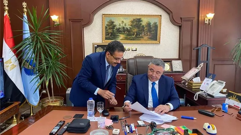 محافظ البحر الأحمر يعتمد نتيجة الشهادة الإعدادية بنسبة نجاح 80.4