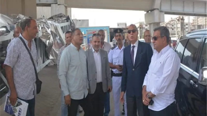 الهجان يعلن موعد انتهاء تركيب السلالم الكهربائية بـ