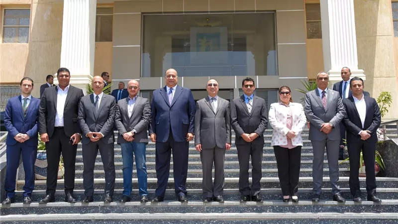 وزير الرياضة يقنع مصيلحي بالتراجع عن الاستقالة من رئاسة الاتحاد